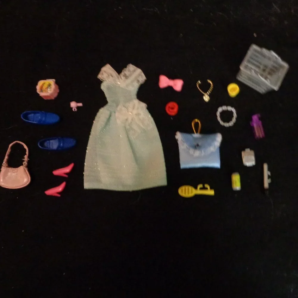 BARBIECORE VINTAGE DRESS & ASSORIES LOT